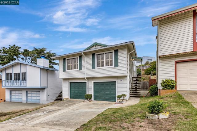 43 Shipley Ave, Daly City CA: https://media.crmls.org/mediaz/6584eb0b-137b-49a8-896f-be5ed53397c0.jpg