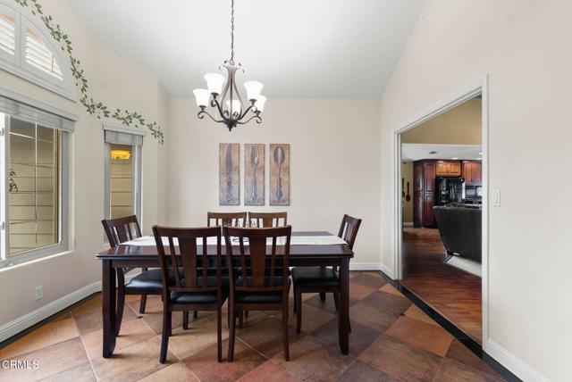 Detail Gallery Image 9 of 49 For 2200 Gambel Oak Way, Bakersfield,  CA 93311 - 4 Beds | 3 Baths