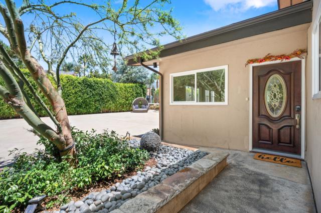 5905 Old Wheeler Road, La Verne CA: https://media.crmls.org/mediaz/65868808-5f13-4fb8-b057-87433ca7f6fd.jpg