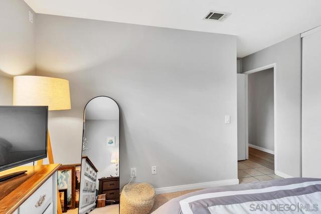3978 Shenandoah Dr, Oceanside CA: https://media.crmls.org/mediaz/65874a43-e9ff-4b0c-a72e-8c0fda79c088.jpg