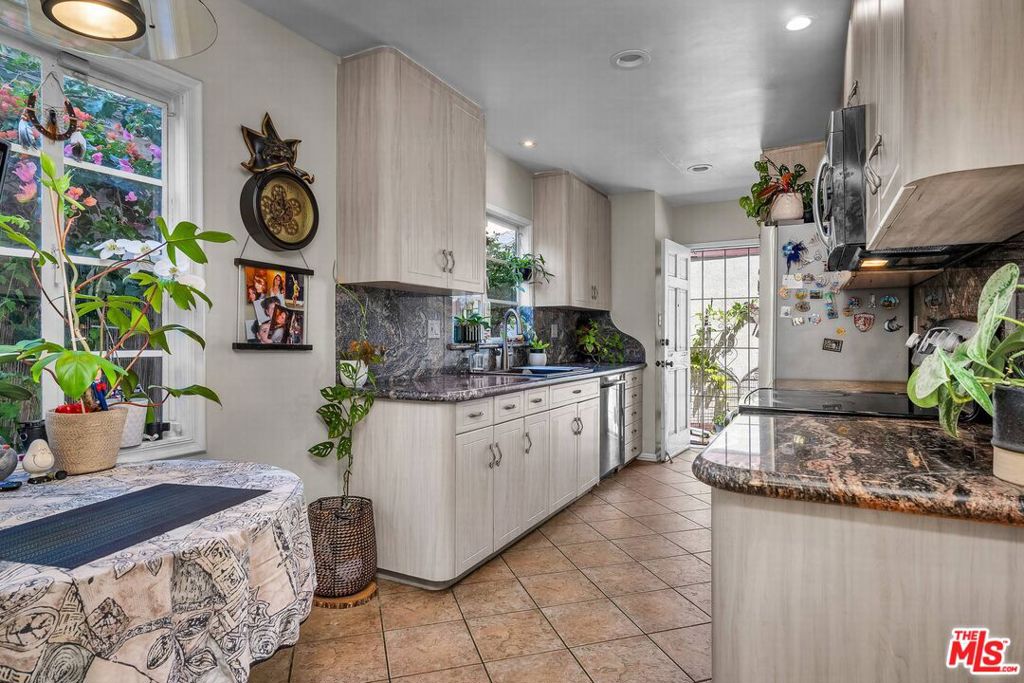 MLS #26862839 image #25