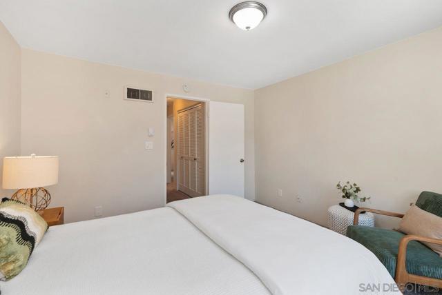 7545 Charmant, San Diego CA: https://media.crmls.org/mediaz/658832a2-aec1-465f-b5ac-6c01bc78a9bf.jpg