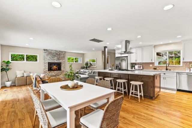 630 Baltusrol Drive, Aptos CA: https://media.crmls.org/mediaz/65888648-d135-4033-860a-e941882bbcf6.jpg