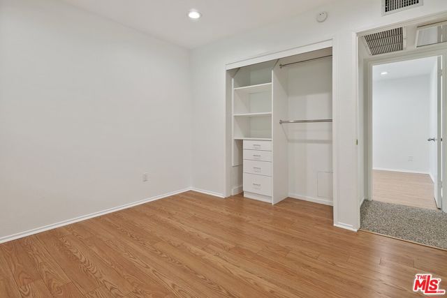 2781 Woodwardia Drive, Los Angeles CA: https://media.crmls.org/mediaz/6588aec6-4a8f-44bb-833d-92055fba64e6.jpg