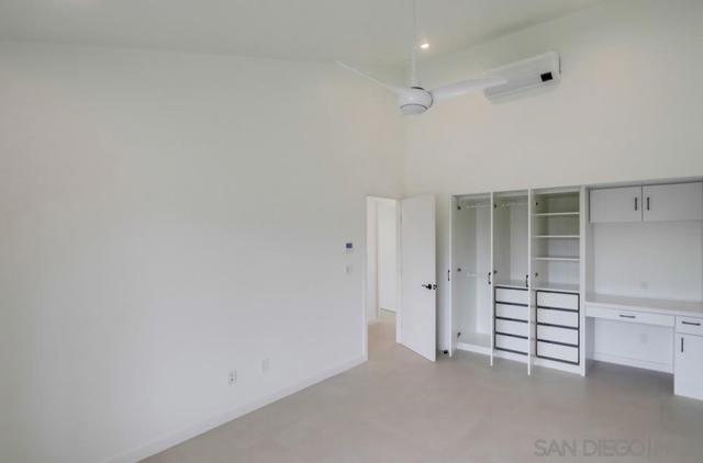14066 Crest Way, Del Mar CA: https://media.crmls.org/mediaz/6588c34e-3671-4038-981a-8b2f9aa3d176.jpg