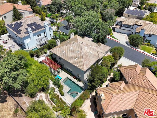 1535 Verde Ridge Lane, Westlake Village CA: https://media.crmls.org/mediaz/6589b24d-5cee-42c3-bd60-b2b37ce64cf1.jpg