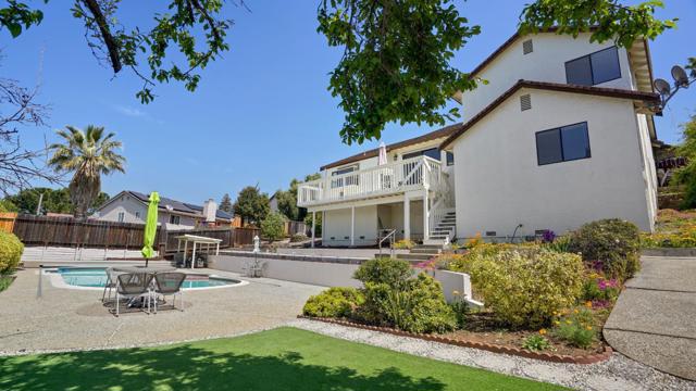 3427 San Saba Drive, San Jose CA: https://media.crmls.org/mediaz/658a30b0-ca9a-43bb-9eb3-c2a3f9c1d56d.jpg