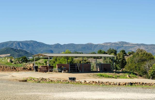 Image 28 of 30 For 41565 Avenida La Cresta