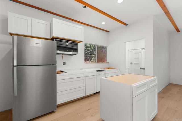 11549 Manzanita Rd, Lakeside CA: https://media.crmls.org/mediaz/658c299b-b830-4da3-9fd6-09dbcc3fcee3.jpg