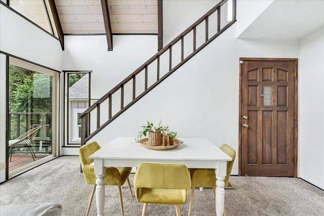 208 Brook Avenue, Santa Cruz CA: https://media.crmls.org/mediaz/658cbd96-8f5c-48e9-8391-3d1a90ff81dc.jpg