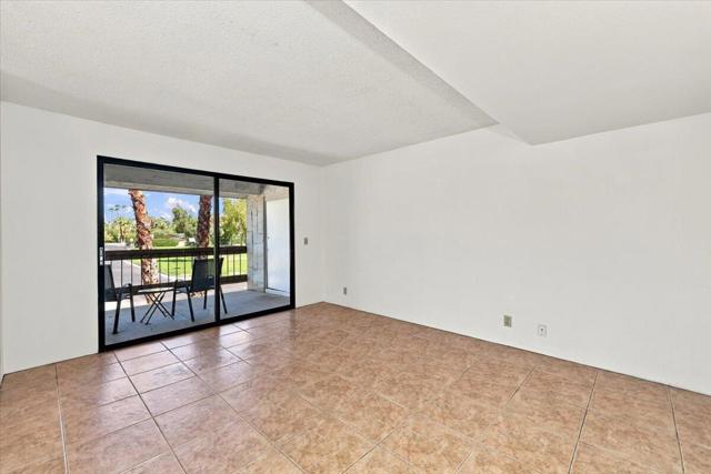 5115 E Waverly Drive #D30, Palm Springs, CA 92264