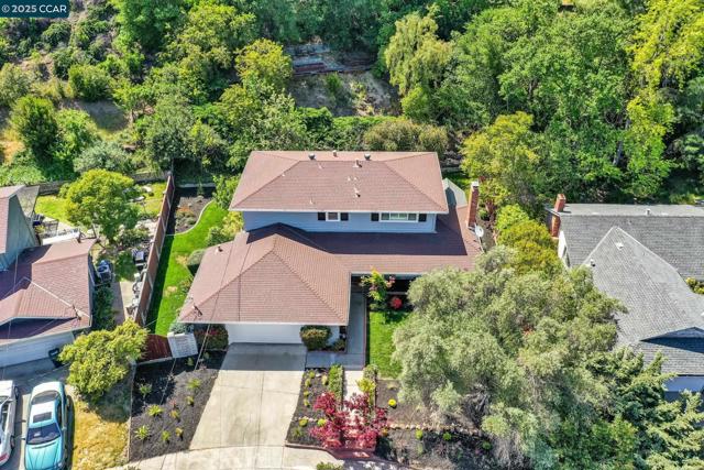 11373 Rampart Dr, Dublin CA: https://media.crmls.org/mediaz/658d96b1-a3d1-4299-ace6-fa4be4b9d25a.jpg