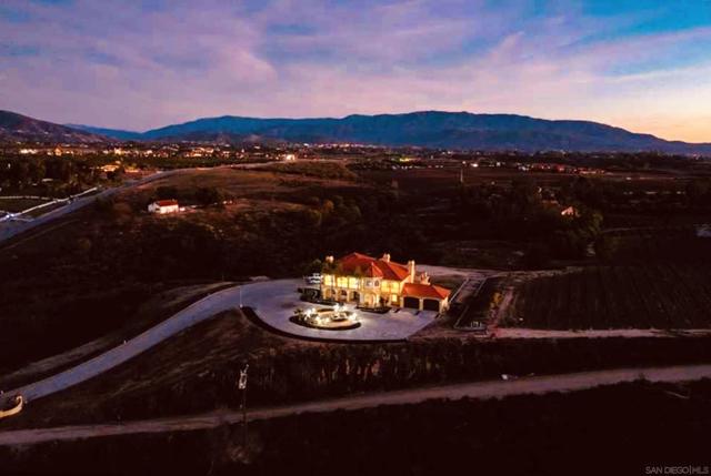 Night view of the whole house.