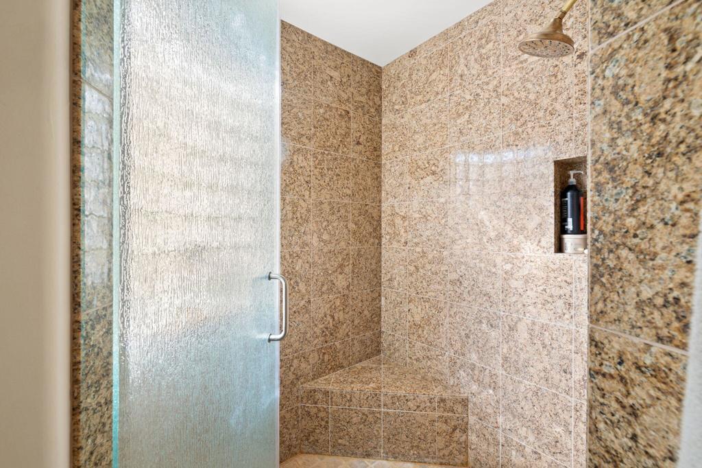https://media.crmls.org/mediaz/658ff276-5f08-422b-90a5-d930e60ce1df.jpg?preset=X-Large