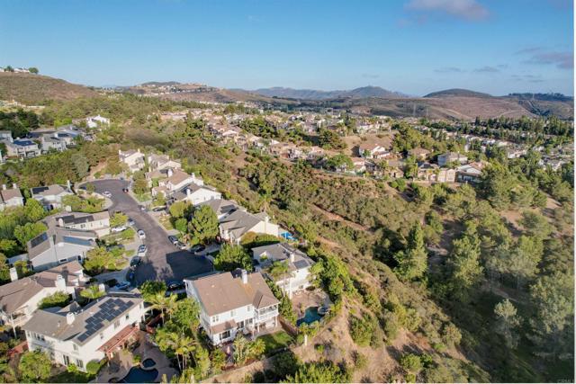1649 Portside Place, San Marcos CA: https://media.crmls.org/mediaz/659001cc-271b-48d3-8cdb-28ebecd46b7f.jpg