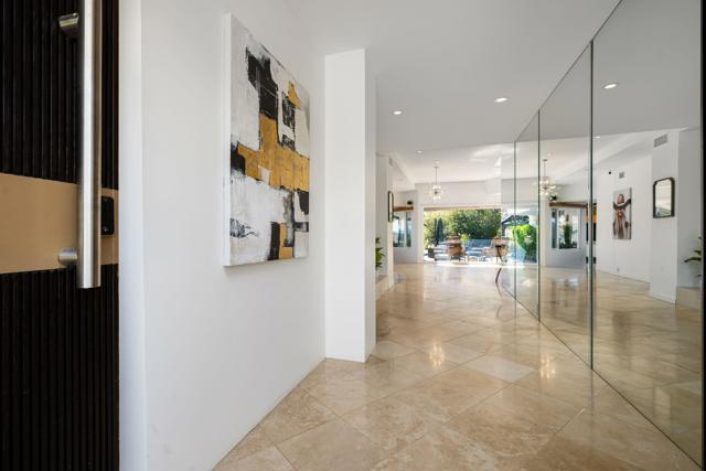 3295 Tiger Tail Lane, Palm Springs CA: https://media.crmls.org/mediaz/65901f3c-4e1d-40ae-bf90-d01df512e612.jpg