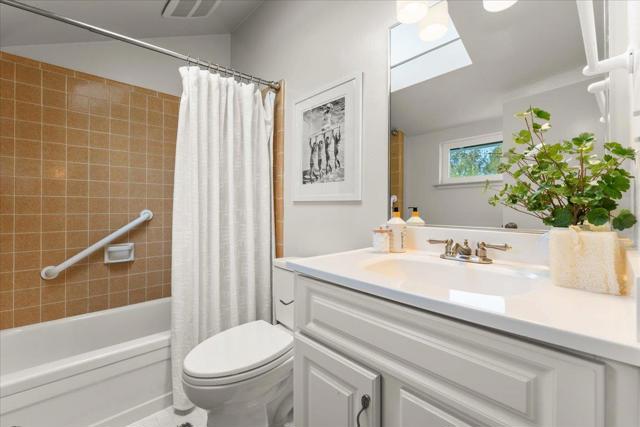 21 Crest Lane, La Selva Beach CA: https://media.crmls.org/mediaz/6592dd5c-507d-464c-a595-910dac96d3c6.jpg