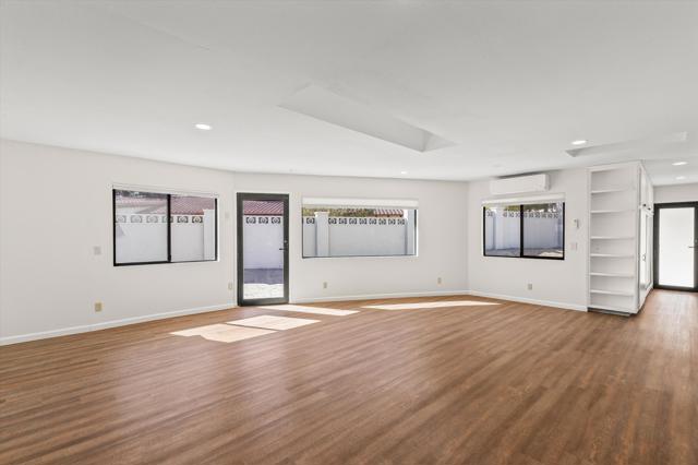 7458 Cardillo Trail, Yucca Valley CA: https://media.crmls.org/mediaz/659347d1-17a8-4224-ad6a-c3d8604f5a83.jpg