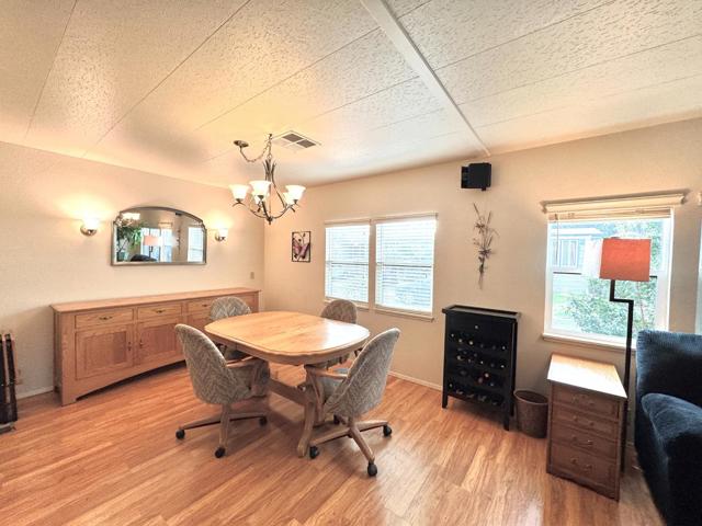 14 Driftwood Trail, Half Moon Bay CA: https://media.crmls.org/mediaz/6593f1f6-b238-41b6-aa06-a4c1248d3d1c.jpg