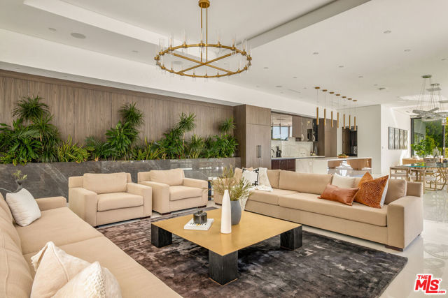 677 Nimes Road, Los Angeles CA: https://media.crmls.org/mediaz/6594b19e-d3ae-4602-b2f1-ee681e5bc149.jpg