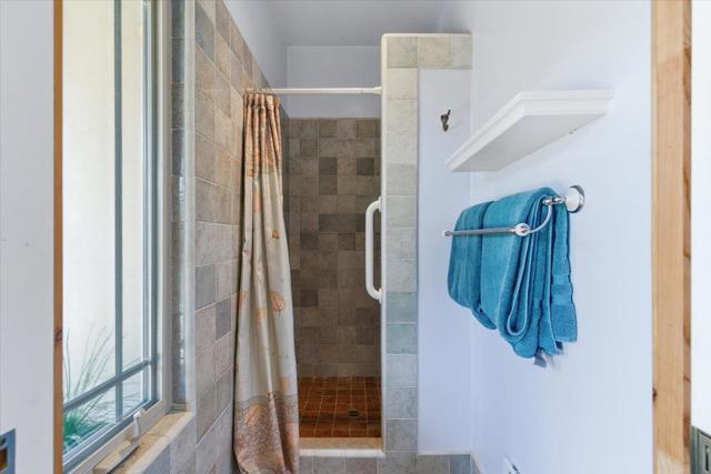 1175 Eagle Hill Road, Royal Oaks CA: https://media.crmls.org/mediaz/6594cd6f-d062-4232-aea5-b68ee35c1477.jpg