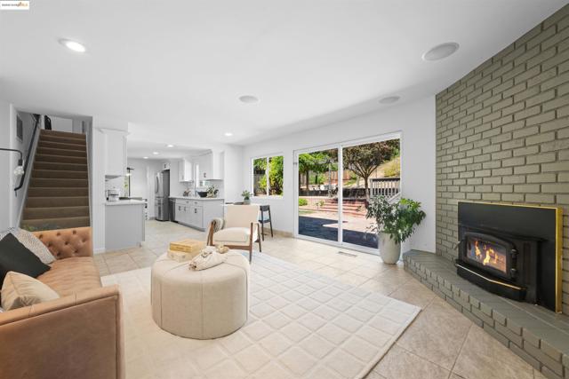 Image 16 of 41 For 7796 Surrey Ln