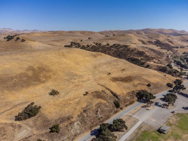 0 Airline Highway, Tres Pinos CA: https://media.crmls.org/mediaz/65993f00-b6b9-4b0e-afb6-a26429defb5b.jpg