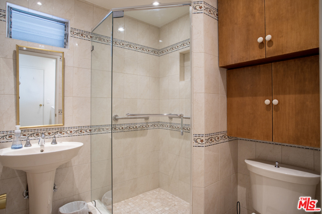 3 Bed Home for Sale in Los Angeles, California