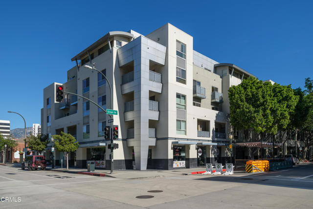Image 1 for 159 W Green ST #502A