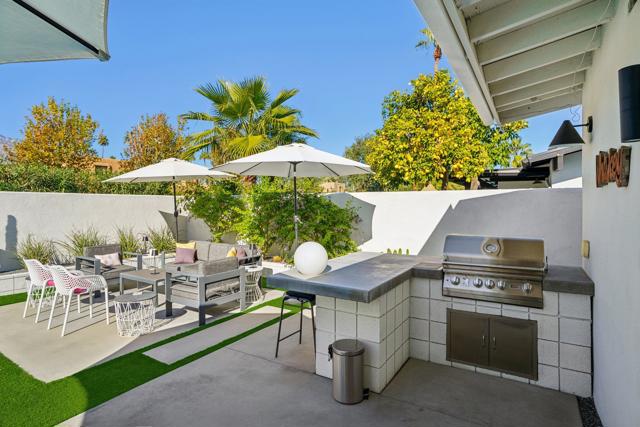 2463 S Broadmoor Drive, Palm Springs CA: https://media.crmls.org/mediaz/659a2697-670b-42fb-8e94-a33ccd944097.jpg