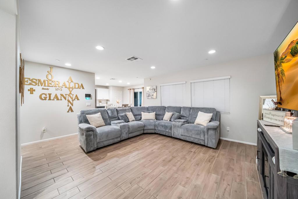 MLS #219138660DA image #8