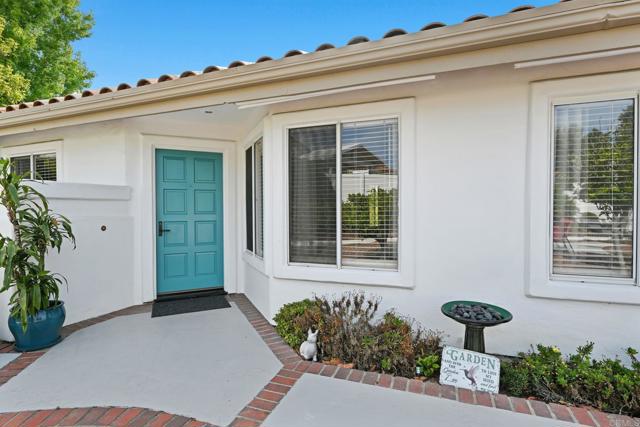 Detail Gallery Image 7 of 38 For 4737 Galicia Way, Oceanside,  CA 92056 - 2 Beds | 2 Baths