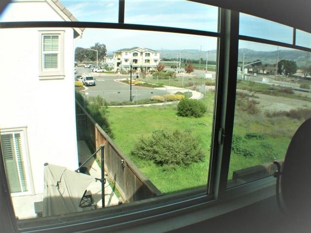 51 Sturla Way, Gilroy CA: https://media.crmls.org/mediaz/659f4bd1-d44c-4f50-bb24-e29471f6c55a.jpg