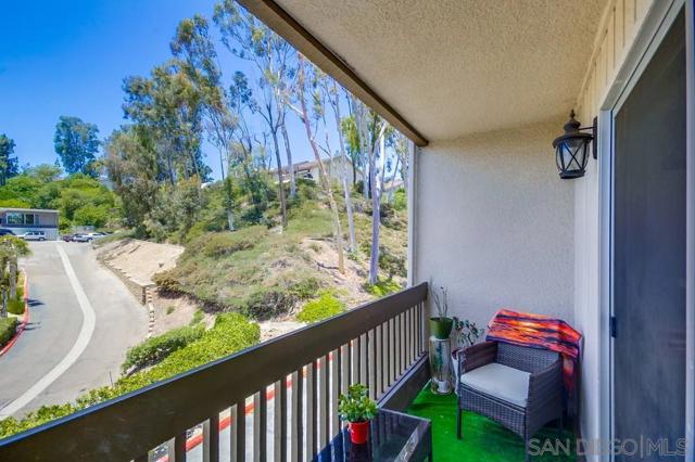 5350 Baltimore Drive, La Mesa CA: https://media.crmls.org/mediaz/659f5735-66ba-4341-85c0-61057682f8a5.jpg