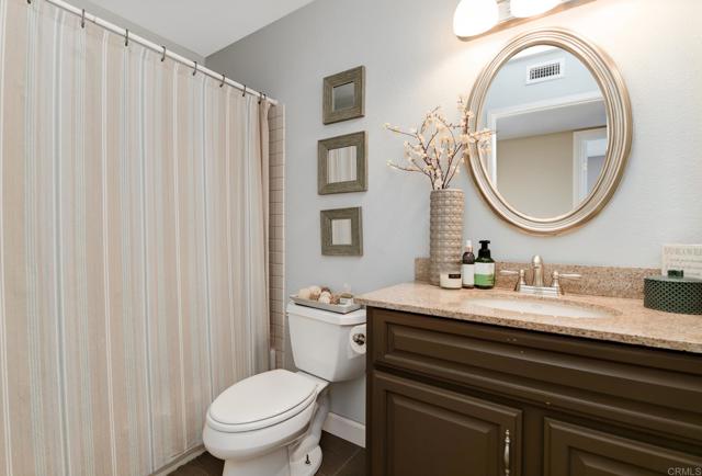 Detail Gallery Image 22 of 30 For 9947 Mesa Madera Dr, San Diego,  CA 92131 - 4 Beds | 3 Baths