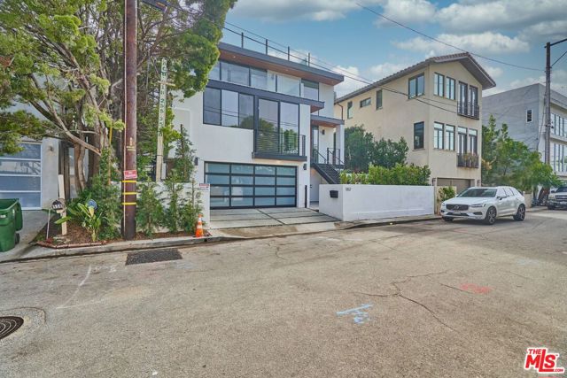 552 Stassi Lane Santa Monica, California