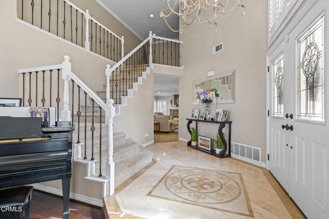 2561 Upper Bay Drive, Oxnard CA: https://media.crmls.org/mediaz/65a07ea1-926d-4c65-9b8c-5faa79ed670b.jpg