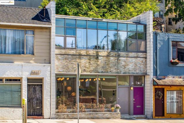 2760 Park Blvd, Oakland CA: https://media.crmls.org/mediaz/65a1283b-5f19-4967-8703-ac31a66f8fb4.jpg