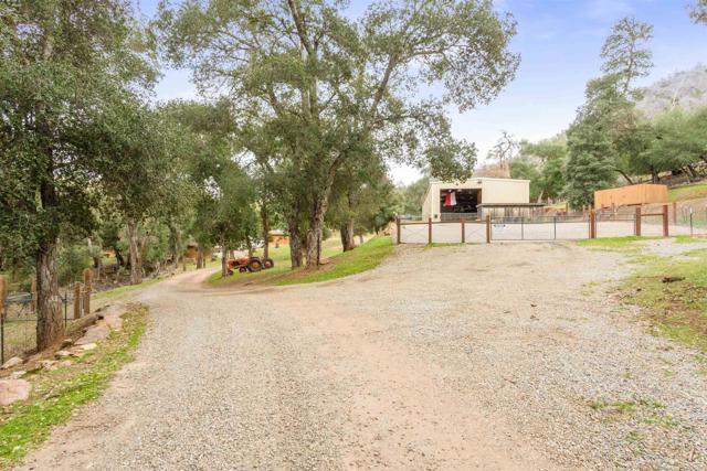 Detail Gallery Image 3 of 52 For 26352 Eagle Gap Rd, Santa Ysabel,  CA 92070 - 2 Beds | 2 Baths