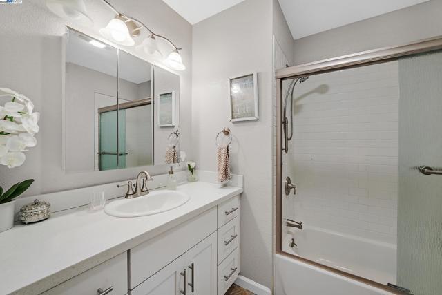 7845 Ironwood Dr, Dublin CA: https://media.crmls.org/mediaz/65a42536-4c22-4eb8-87a5-eaa931221586.jpg