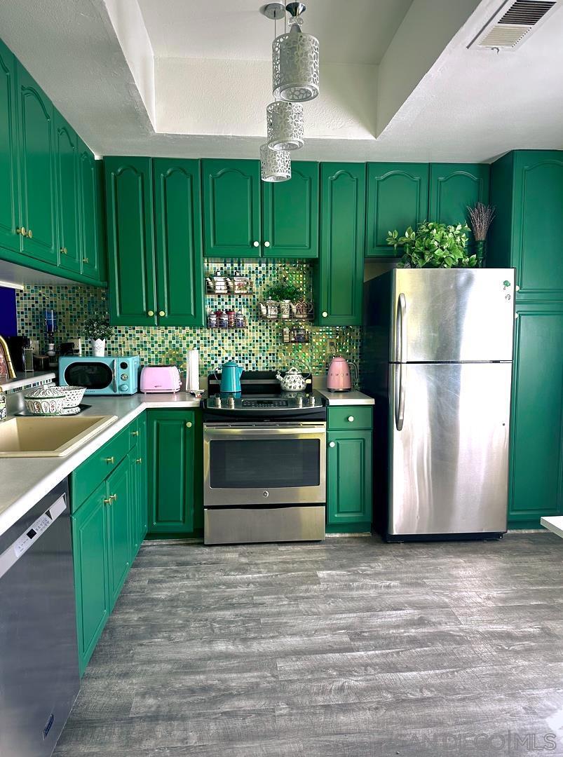 MLS #250043227SD image #13