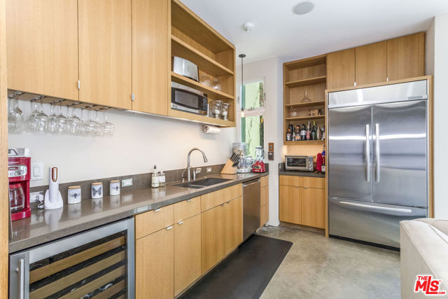 3734 Wade Street, Los Angeles CA: https://media.crmls.org/mediaz/65a4c68f-6c6d-49f3-8dcd-8710c025fb94.jpg