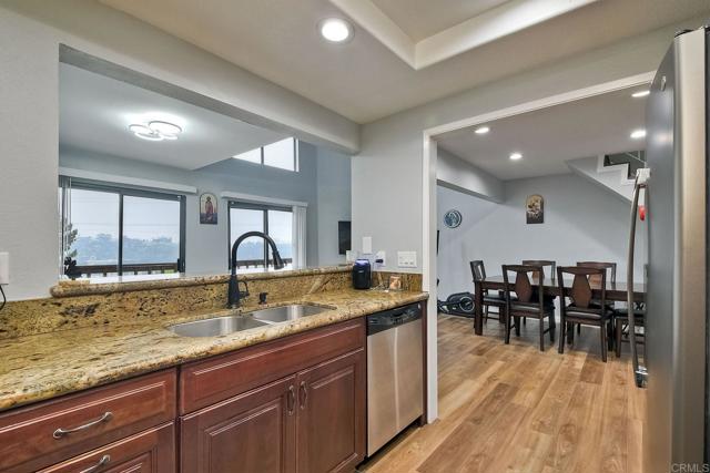 Detail Gallery Image 8 of 29 For 6862 Camino Berdecio, San Diego,  CA 92111 - 3 Beds | 2 Baths