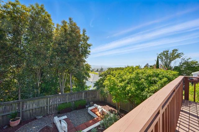 6532 Claremont Avenue, Richmond CA: https://media.crmls.org/mediaz/65a540d6-2749-4b40-b8c8-485d434b6761.jpg