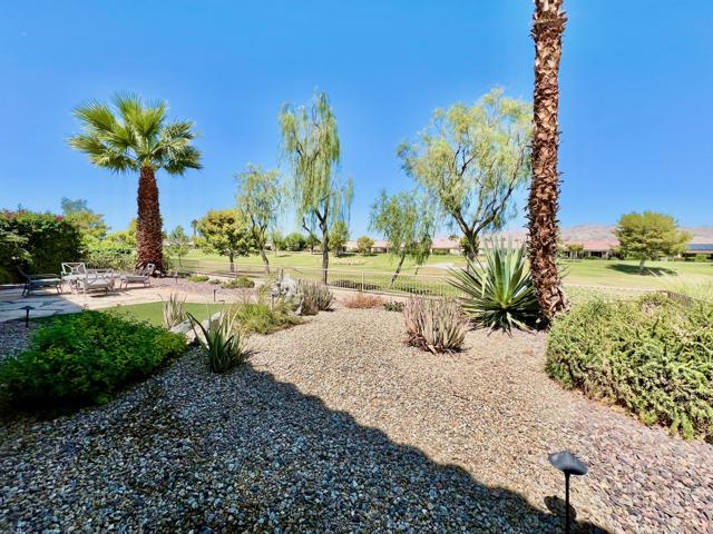 81562 Camino Los Milagros, Indio CA: https://media.crmls.org/mediaz/65a5e363-4215-45ee-9f7a-dece580a84b9.jpg