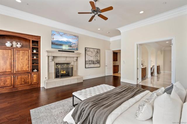 4695 Rancho Verde Trl, San Diego CA: https://media.crmls.org/mediaz/65a5e95f-66a6-4501-8a1f-8d8c64314eea.jpg