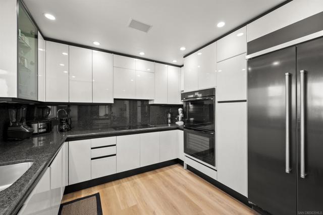 1151 Catalina Boulevard, San Diego CA: https://media.crmls.org/mediaz/65a7011f-1f02-4a60-994b-b5b2dbc3d649.jpg