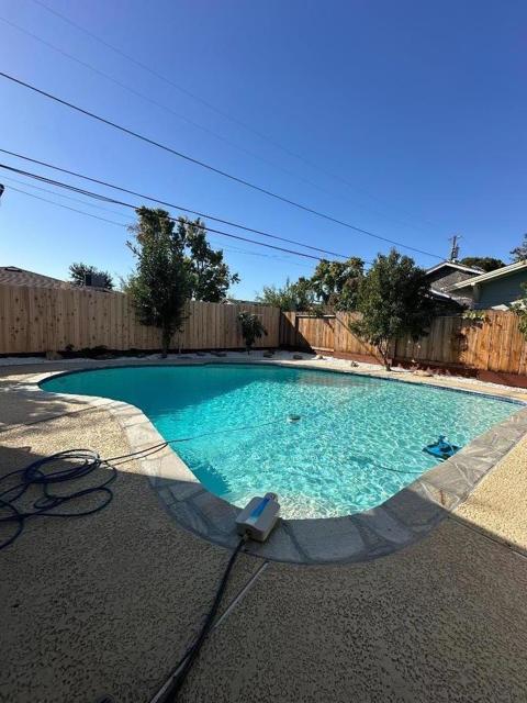 130 E 21st Street, Tracy CA: https://media.crmls.org/mediaz/65a7fa48-fcb9-49c2-83b4-ce90be98f018.jpg