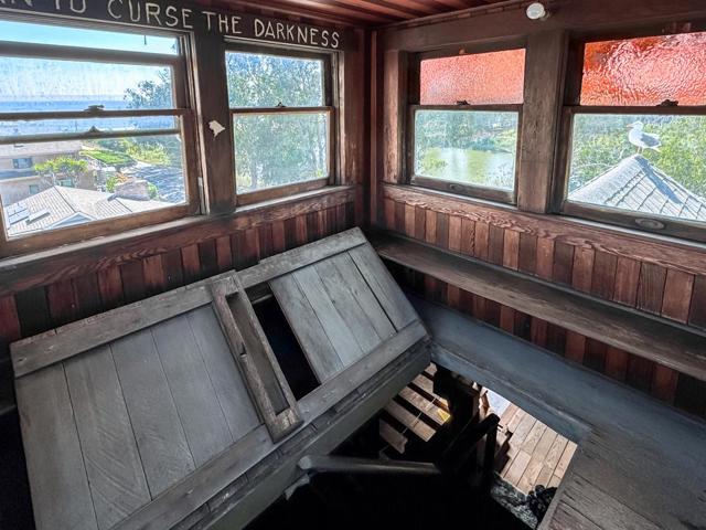 21130 E Cliff Drive, Santa Cruz CA: https://media.crmls.org/mediaz/65a87c02-4d75-4fa2-acb1-389dd8df1ecc.jpg