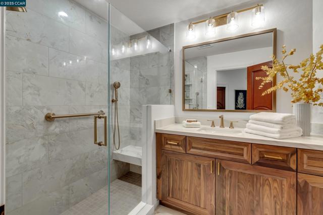 1121 Eagle Nest Ct, Danville CA: https://media.crmls.org/mediaz/65a9ef2a-289d-4e86-842e-f5196fa2d83a.jpg